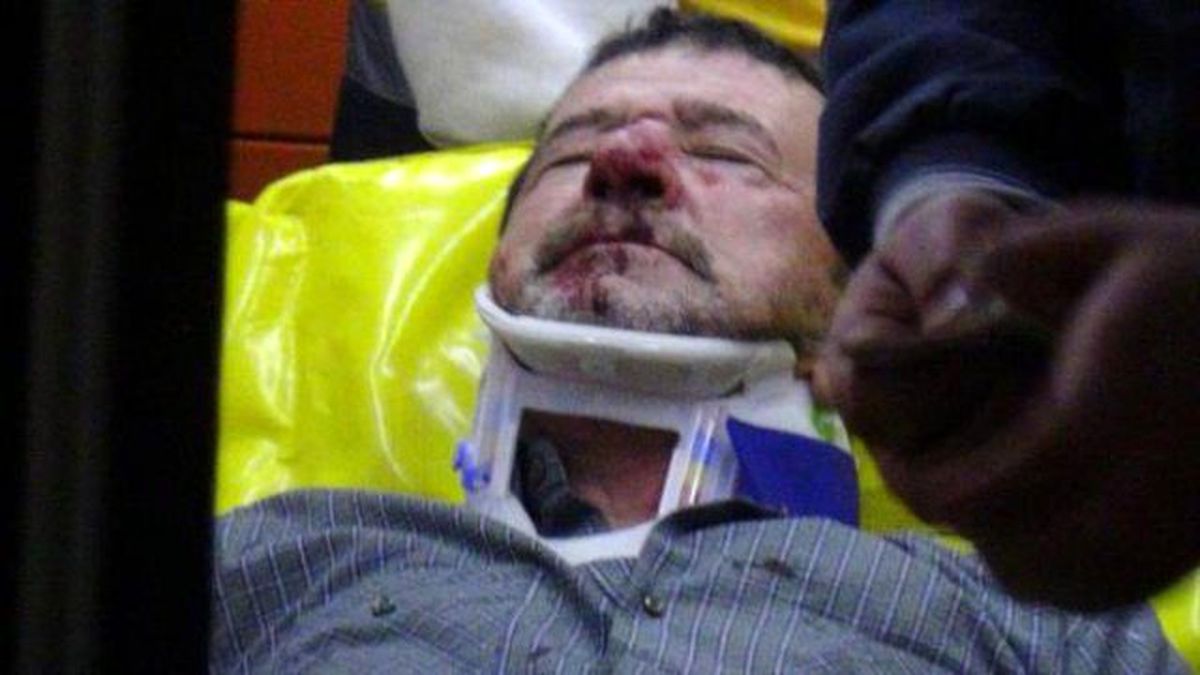Sürücü Uyuyunca Tır Kırmızı Işıkta 4 Araca Çarptı: 2 Yaralı