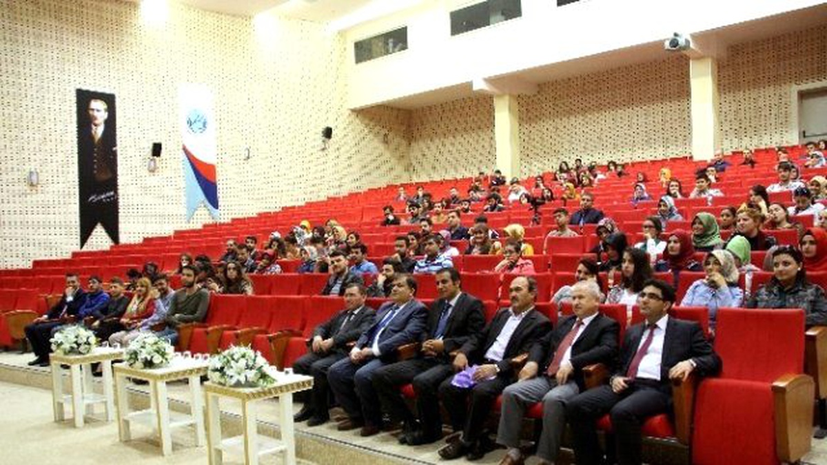 Alişan Kapaklıkaya\'dan Üniversitelilere Hayat Dersi