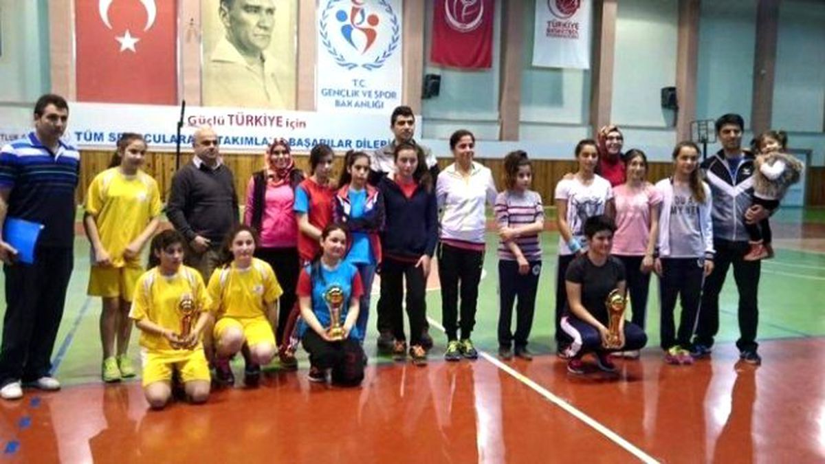 Badminton Turnuvasına Avanos Damgası