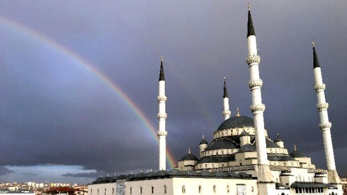 Başkent\'te Yağmurdan Sonra Gökkuşağı
