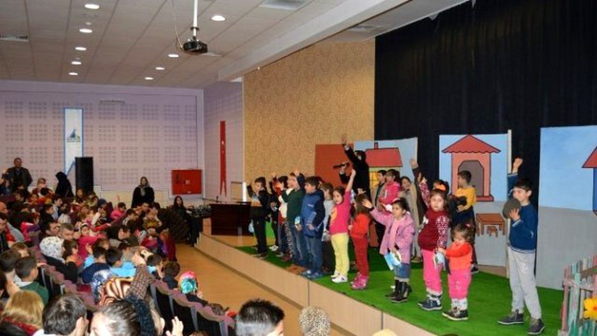 Bekçi Karagöz" Kartepeli Çocuklarla Buluştu
