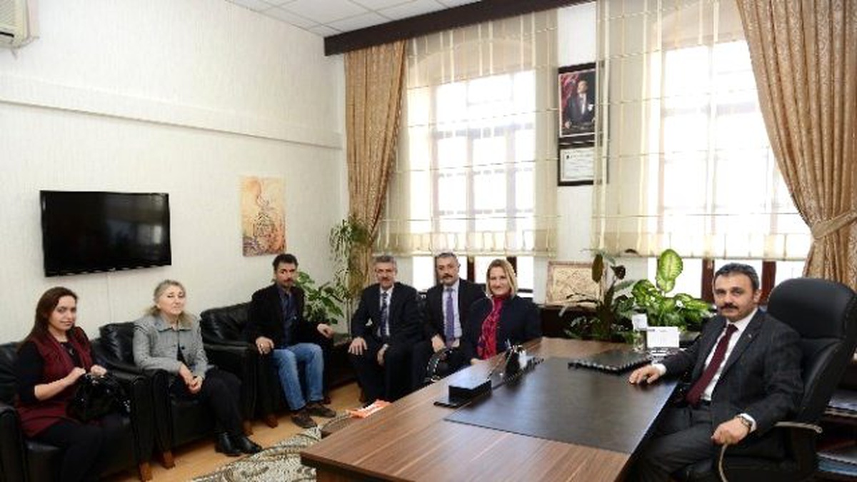 Beyazay Derneği\'nden Başkan Külcü\'ye Ziyaret