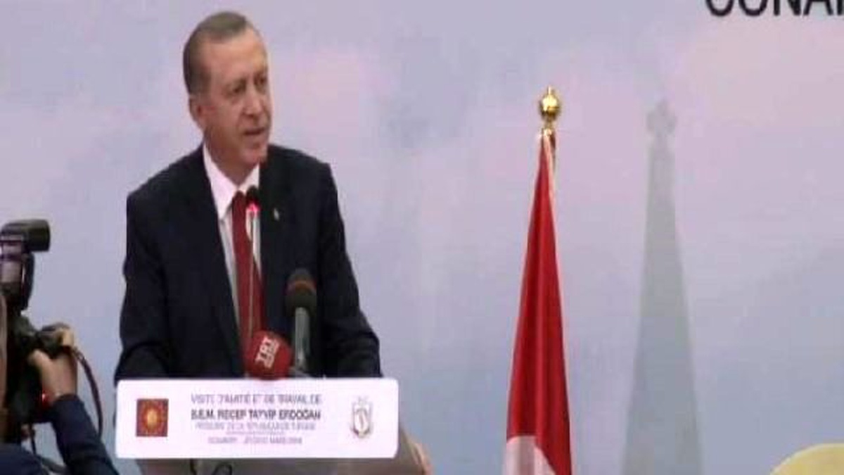 Cumhurbaşkanı Erdoğan: "Ana Muhalefet Partisi İpe Un Seriyor"