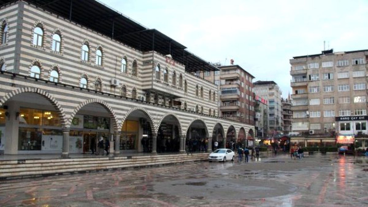 Hdp\'nin "Sur" Çağrısına 1 Milyon 654 Bin Nüfuslu Şehirden 50 Kişi Katıldı