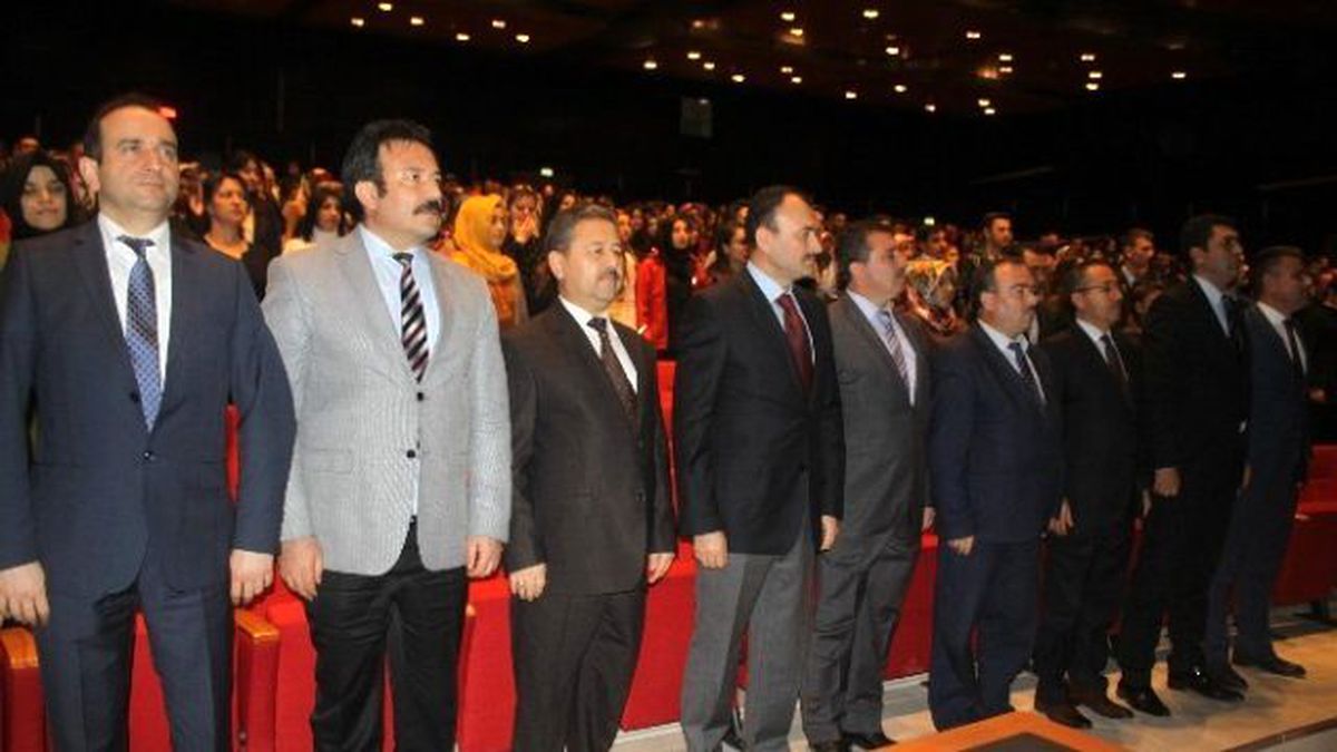 İl Milli Eğitim Müdürü Çandıroğlu\'ndan Aday Öğretmenlere Altın Tavsiyeler