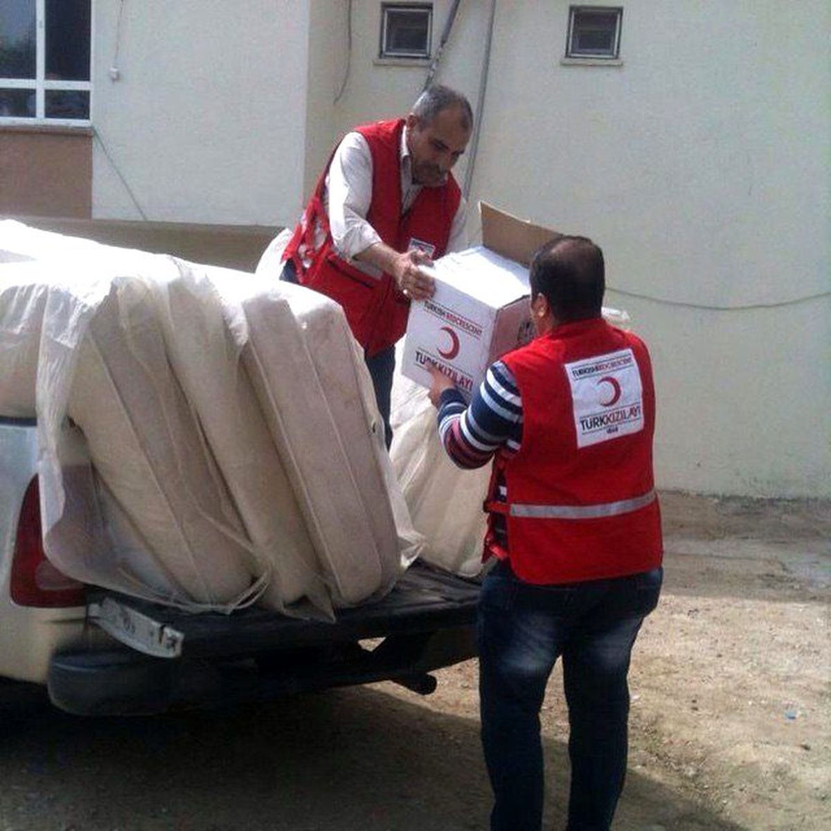 Kızılay\'dan 2 Bin 470 Aileye Yardım