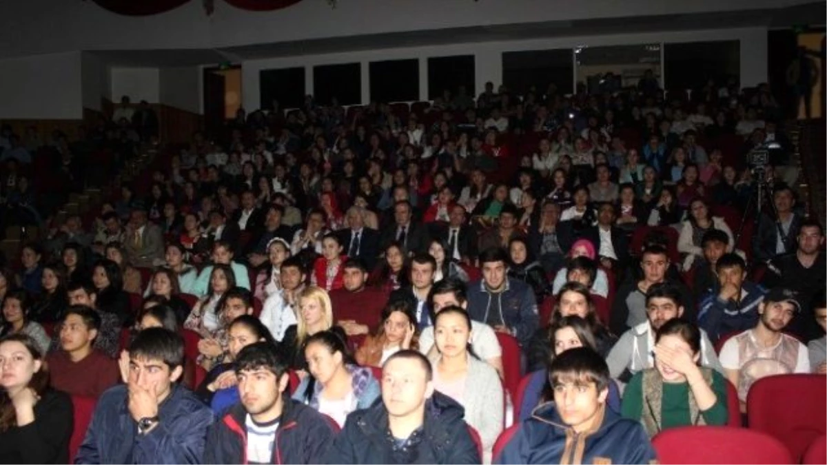 Türk ve Rus Öğrencilerden Dünyaya \'Barış ve Kardeşlik\' Mesajı