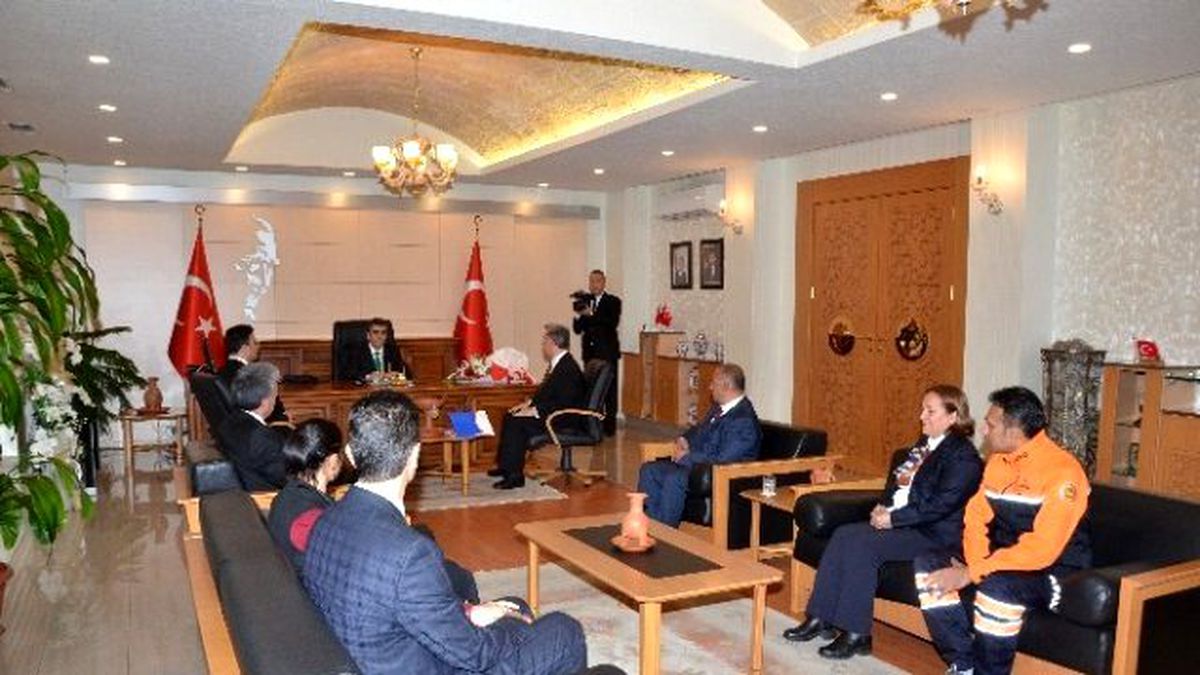 Vali Düzgün\'e Deprem Haftası Ziyareti
