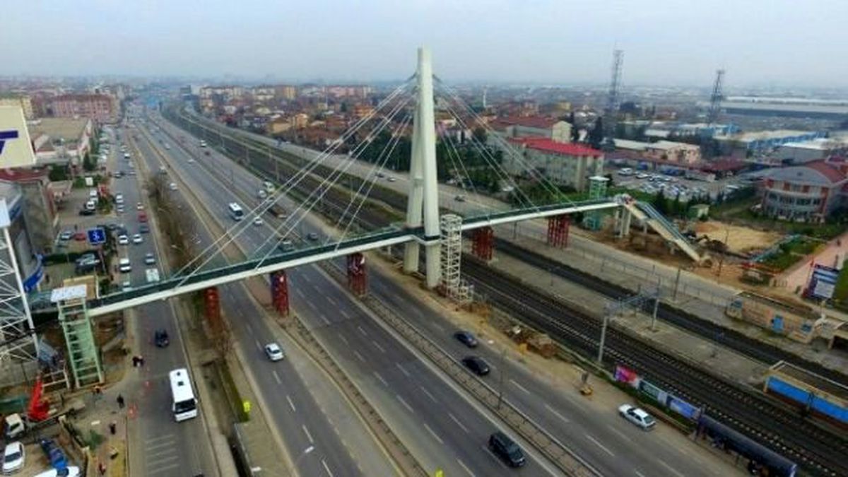 Valilik Üst Geçidi Tamamlanmak Üzere