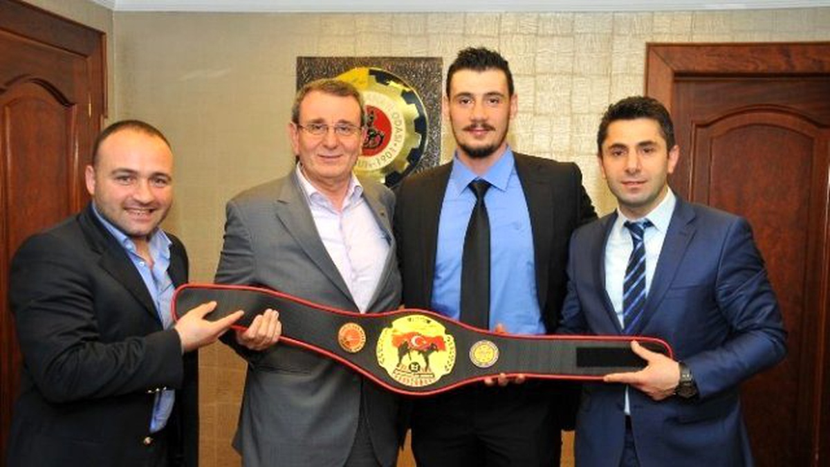 Başkan Murzioğlu Şampiyon Sporcuyu Ağırladı