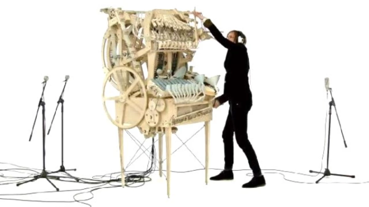 Büyülü "Müzik Makinası" İnternetin Yeni Fenomeni