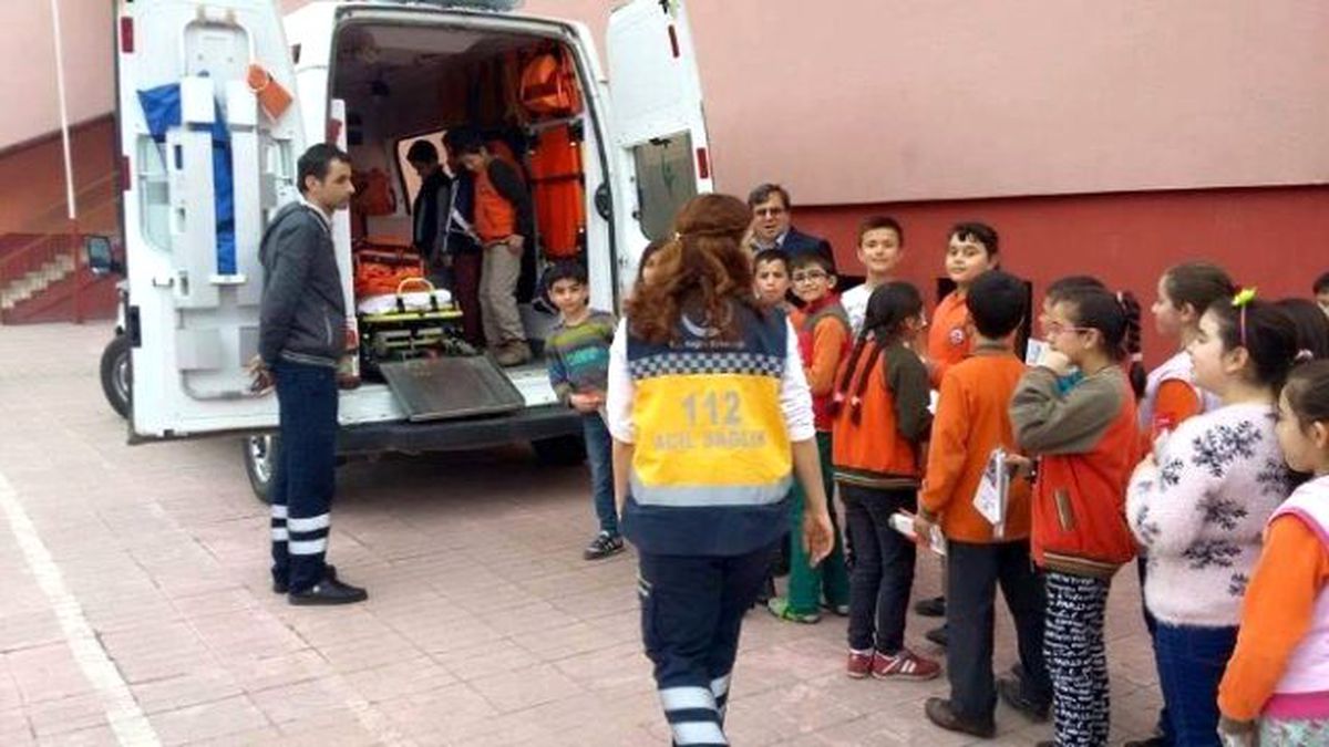 Erfelek\'te Öğrencilere "112 Acil Servis" Tanıtıldı