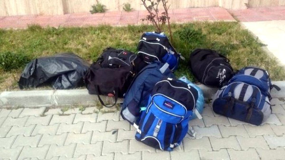 Foça\'da 15 Sığınmacı Yakalandı