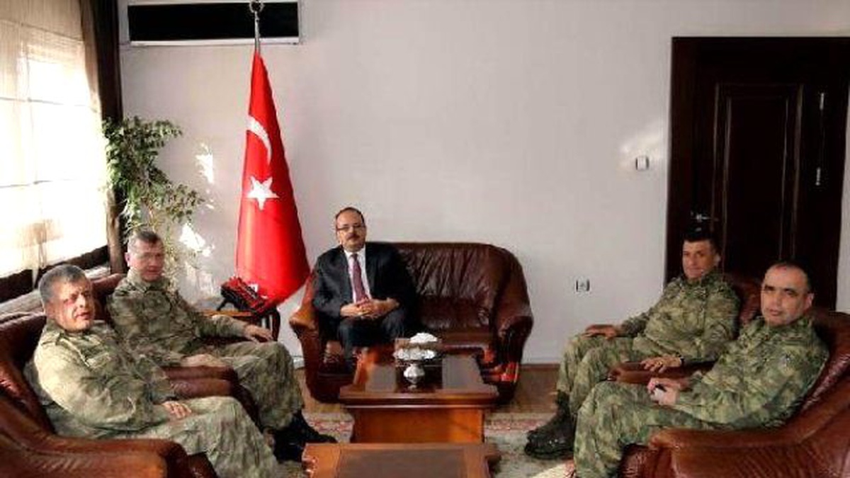 Korgeneral Ocaklı\'dan Vali Canbolat\'a Ziyaret