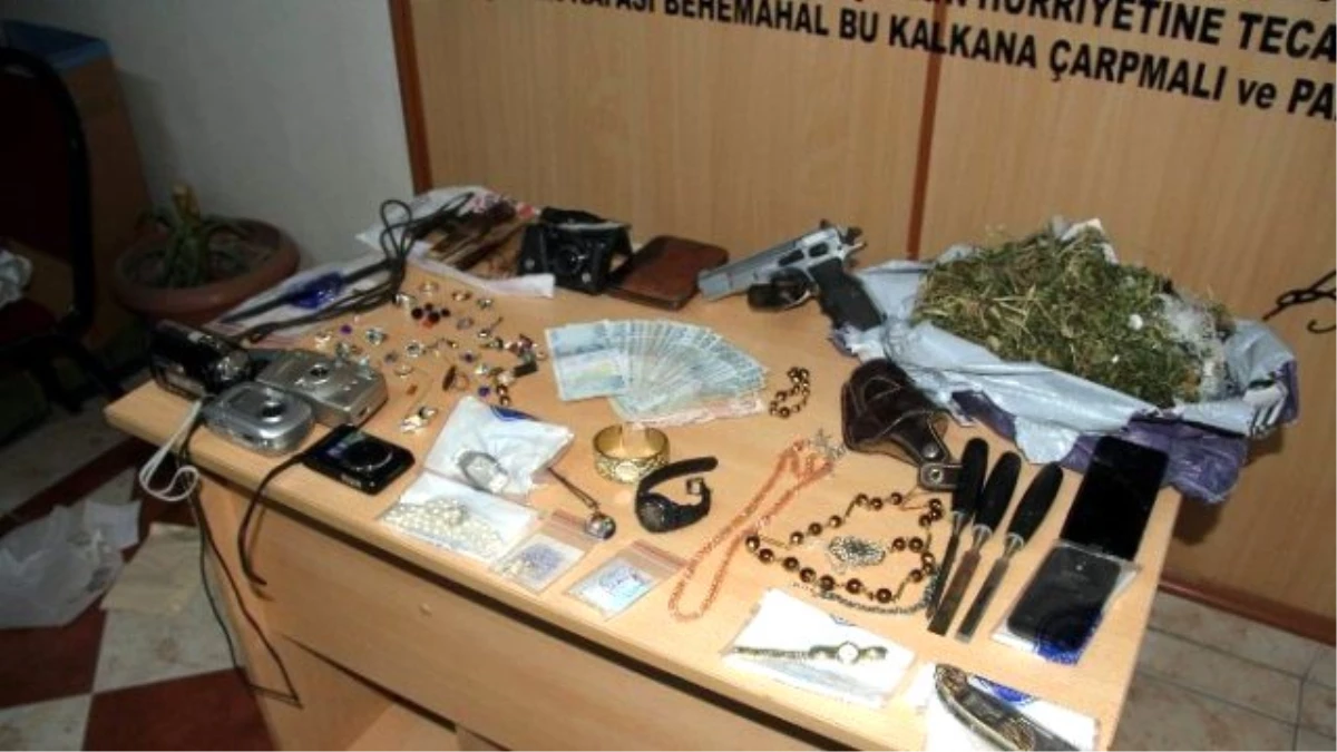 Nevşehir\'de Hırsızlar Yakayı Ele Verdi