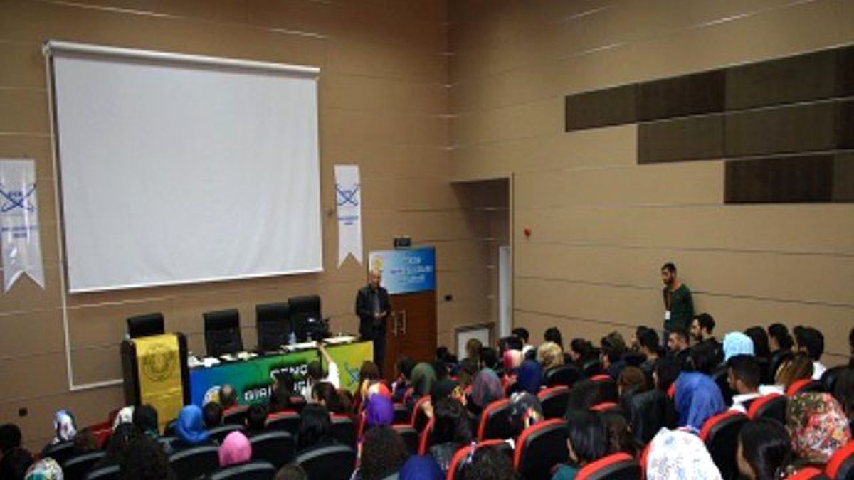 Öğrenciler Girişimcilik Konusunda Bilgileniyor