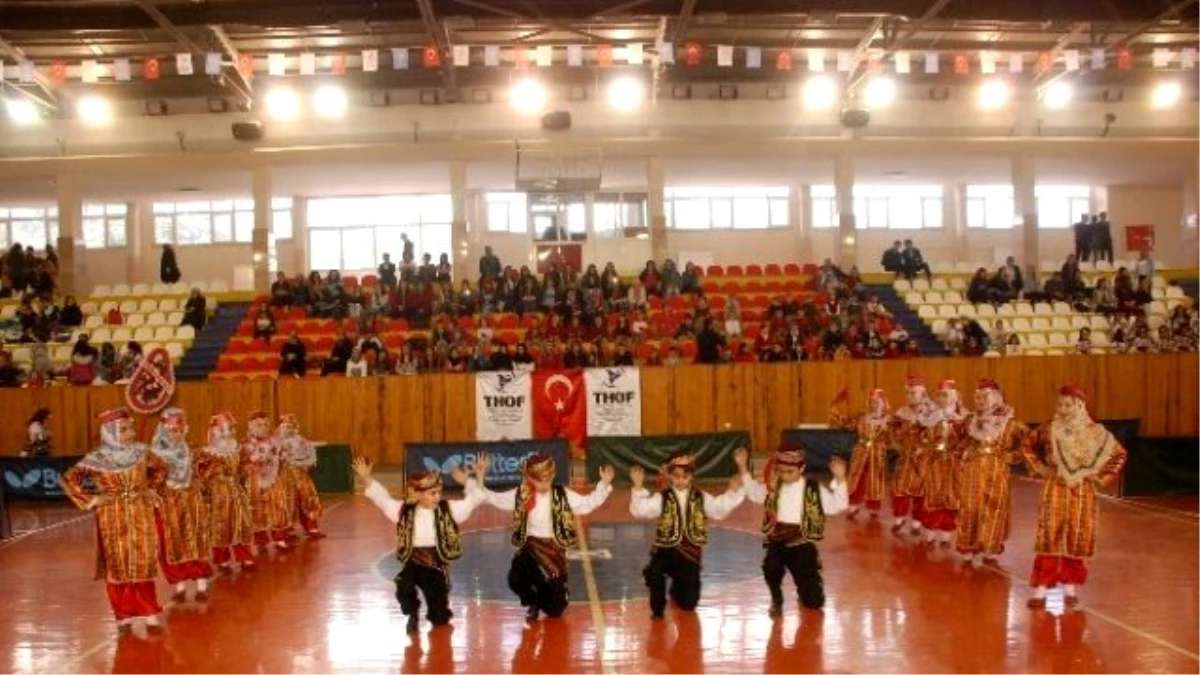 Tokat\'ta Okul Sporları Halkoyunları İl Birinciliği Yarışması