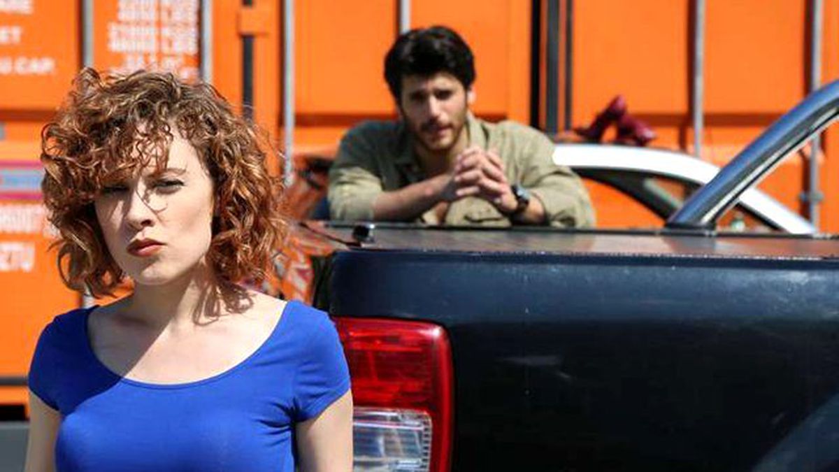 Açelya Topaloğlu ile Can Yaman'ın Set Aşkı Belgelendi