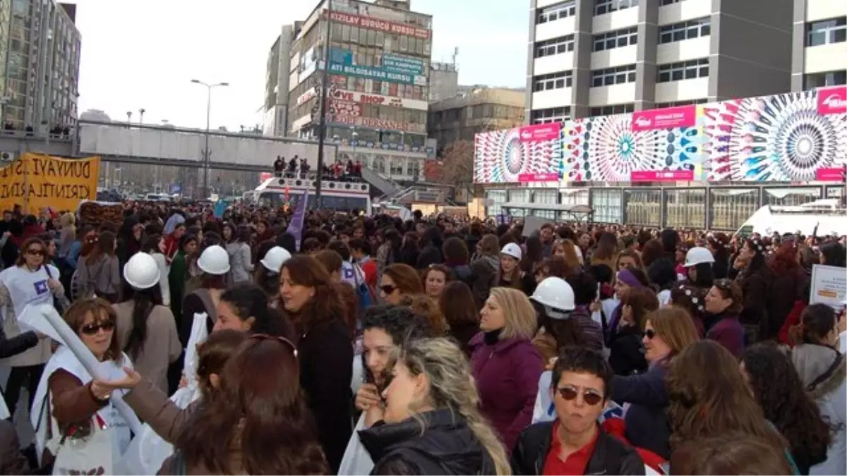 Ankara Emniyet Müdürlüğü: 8 Mart\'ta Kızılay ve Çevresinde Gösteri Yapmak Yasak