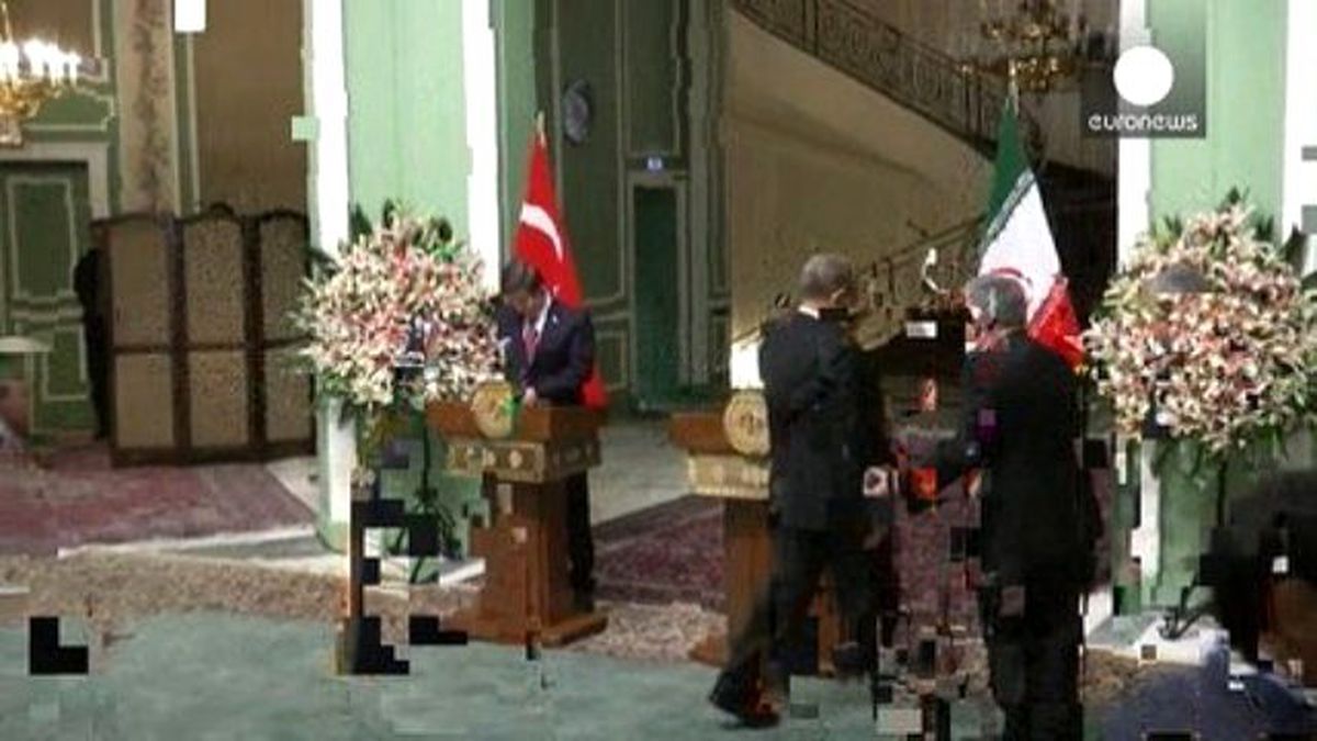 Başbakan Davutoğlu İran\'da