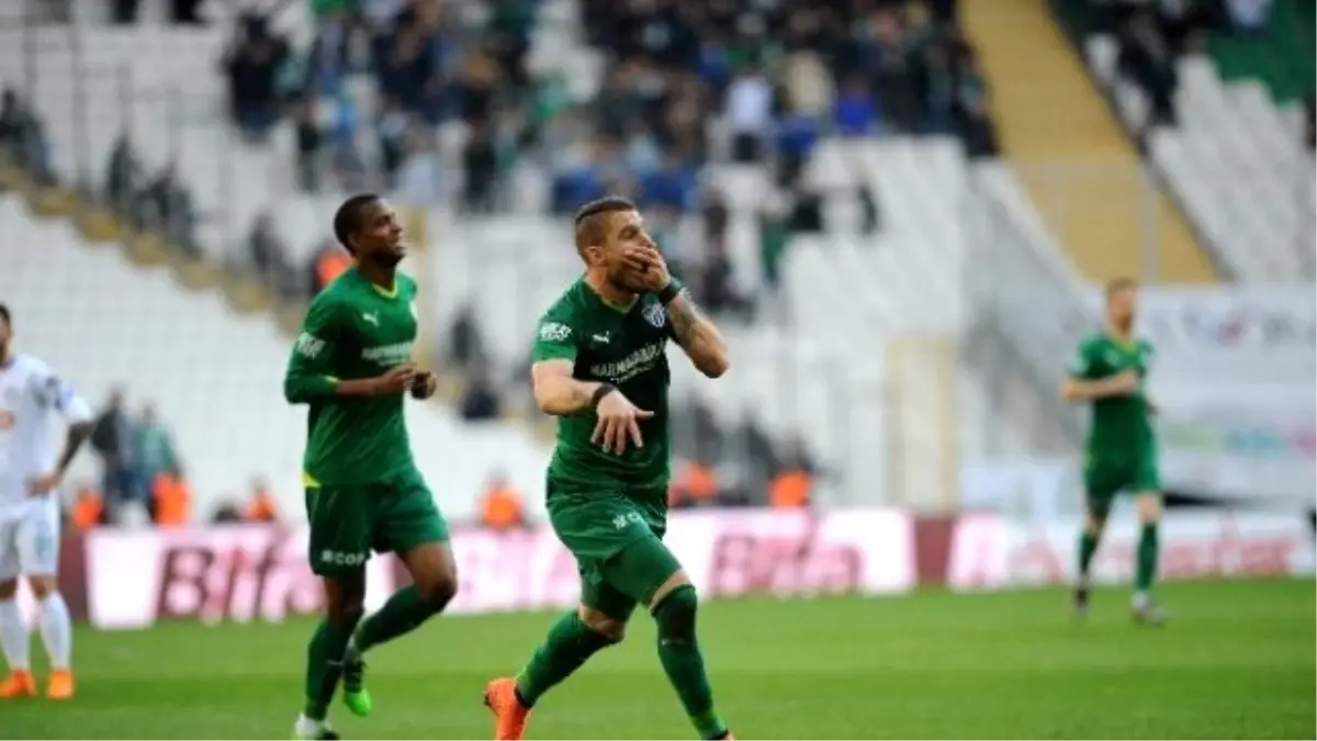 Bursaspor, Çaykur Rizespor\'u 1-0 Mağlup Etti