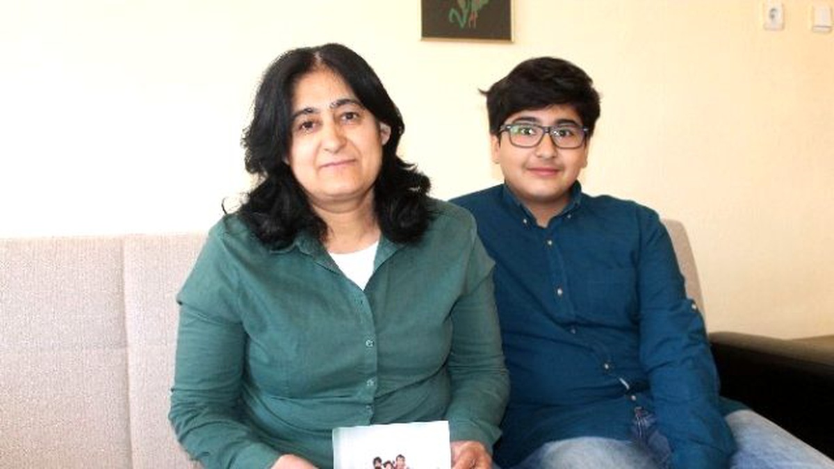 Niğde\'de Eşi Vefat Eden Kadın 4 Çocuğa Birden Bakıyor