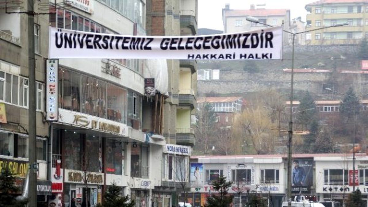 Hakkari'de Üniversitenin Taşınacağı İddiaları Kenti Karıştırdı