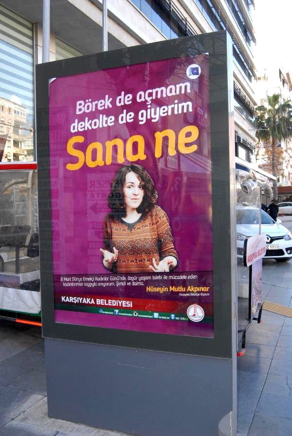 İzmir, Karşıyaka Belediyesi'nin 8 Mart Afişlerini Konuşuyor