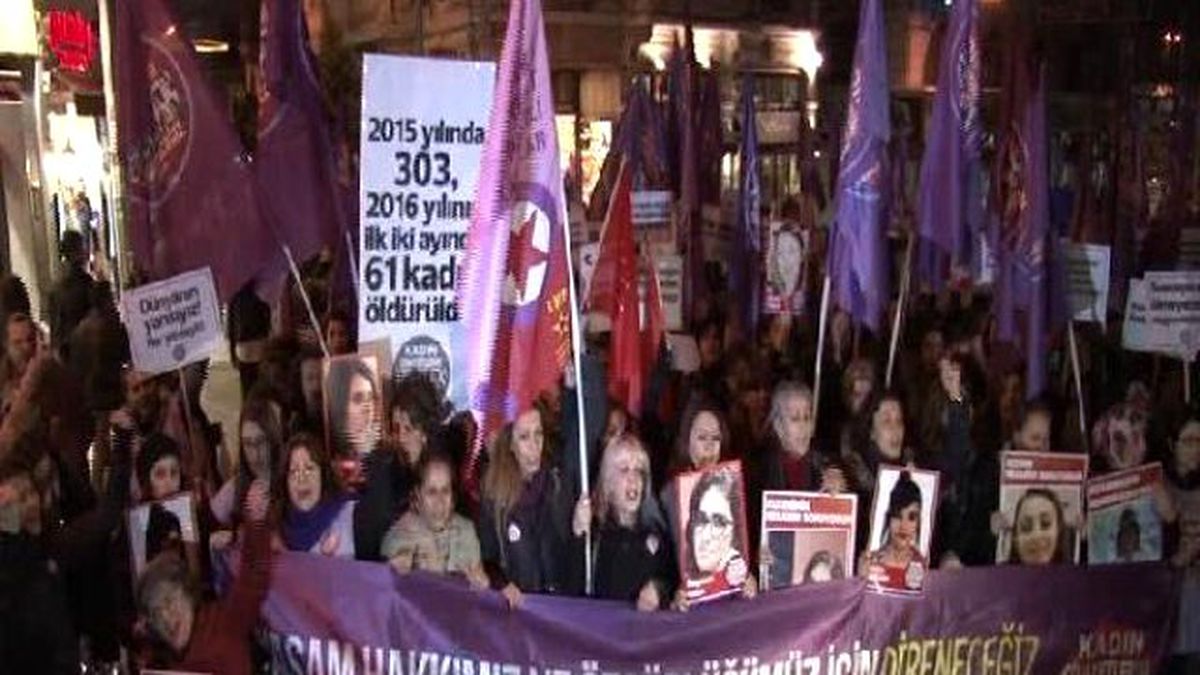 Kadın Cinayetlerini Durduracağız Platformu\'ndan 8 Mart Yürüyüşü