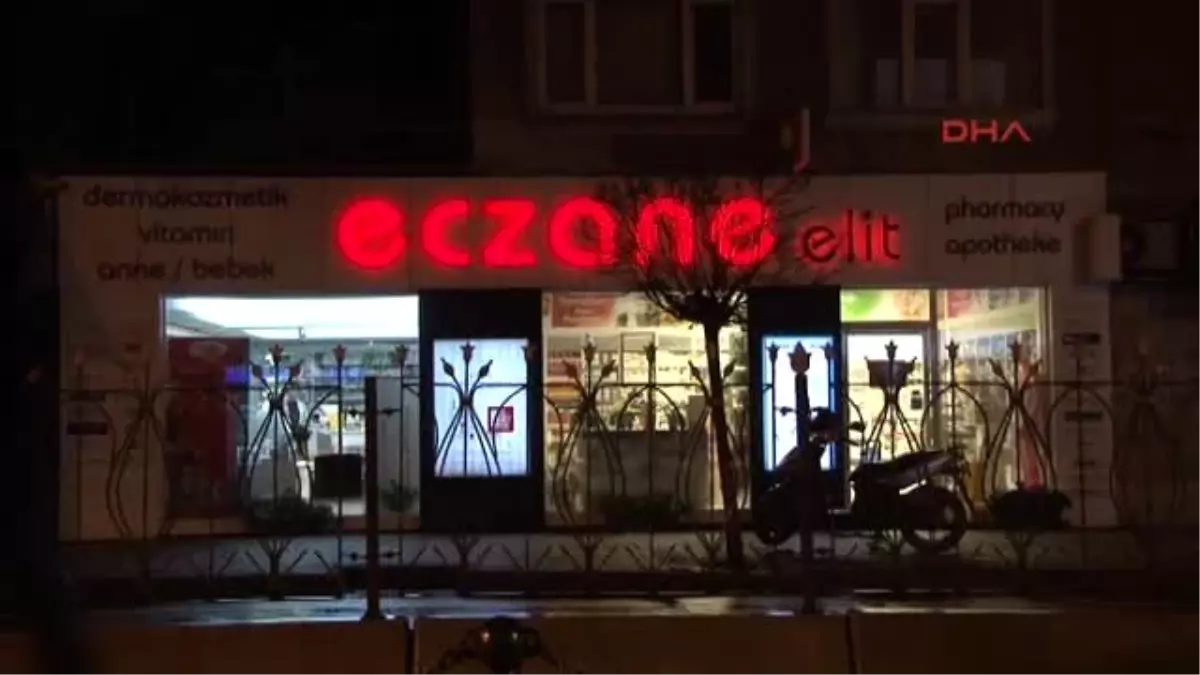 Nöbetçi Eczaneler "Kepenk Arkasından Satış" Uygulamasına Başladı