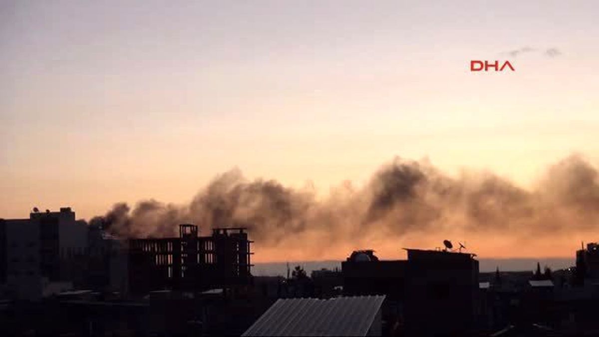 Tarihi İpek Yolu'nu Kesen PKK'lılar, Yoldan Geçen Araçları Taradı