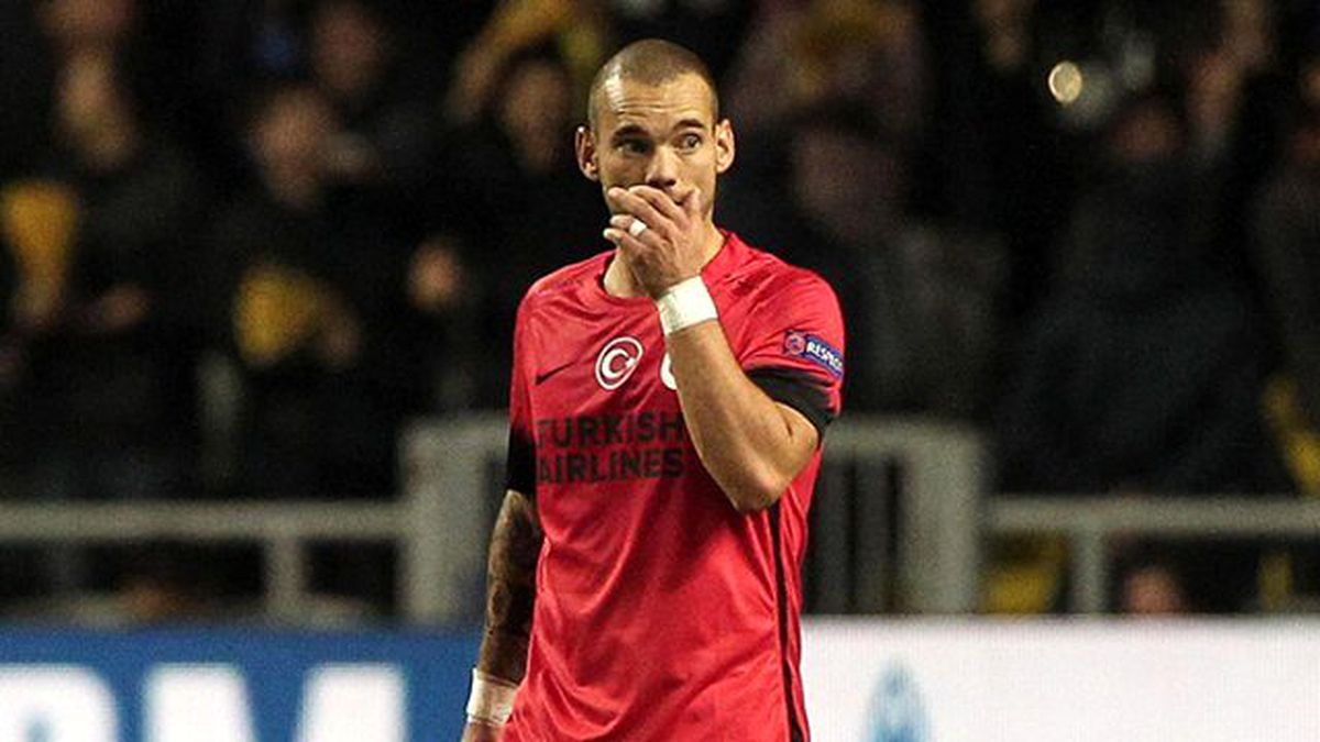 Sneijder: Galatasaray'da Kaos Var