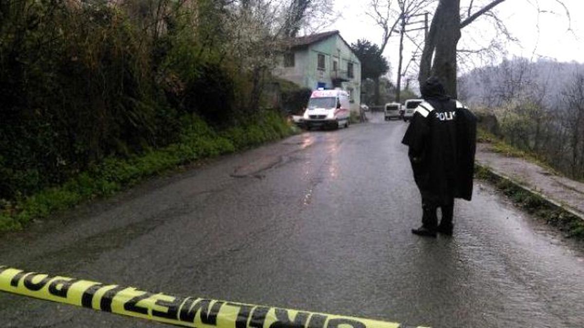 Zonguldak\'ta Bir Evde 3 Ceset Bulundu (1)