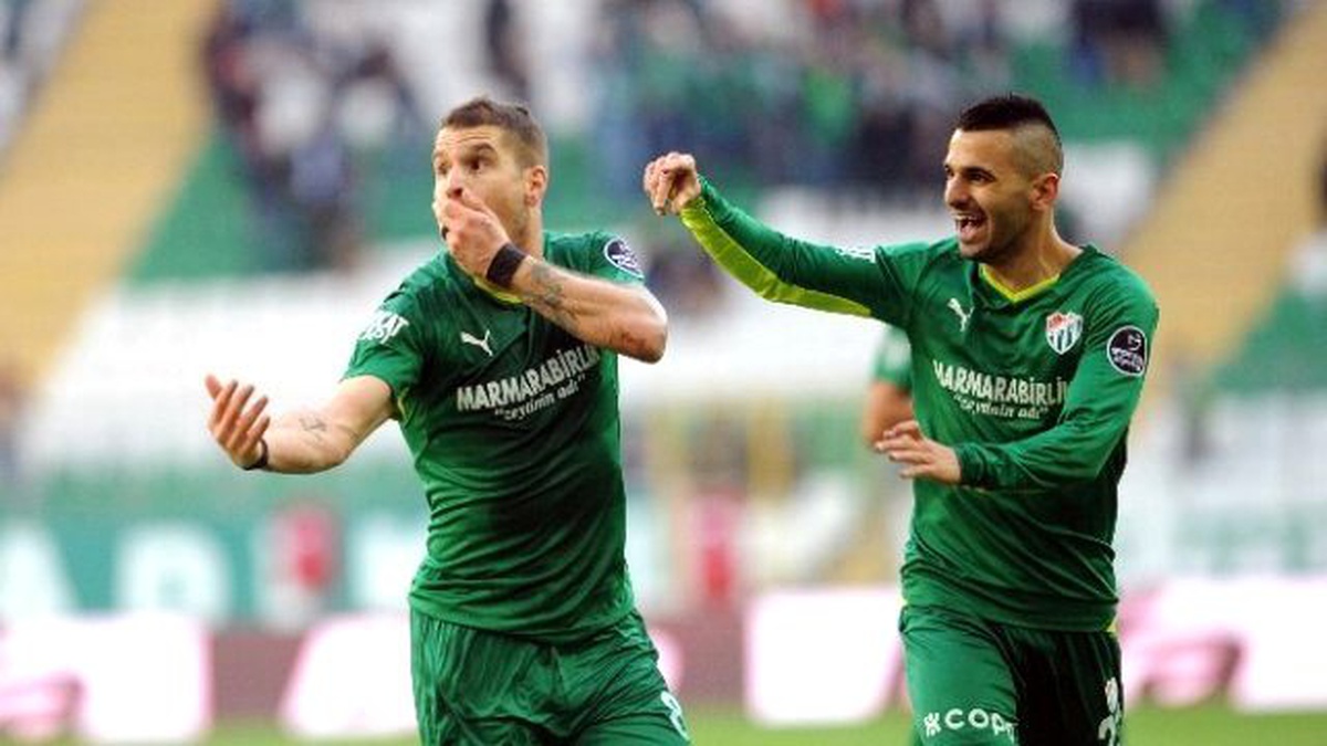 Deniz Yılmaz\'dan 300 Gün Sonra Gelen Gol Sevinci