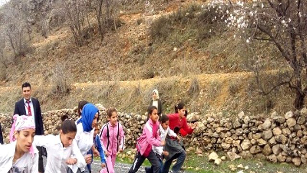 Eğil\'de Öğrenciler Kıran Kırana Yarıştı