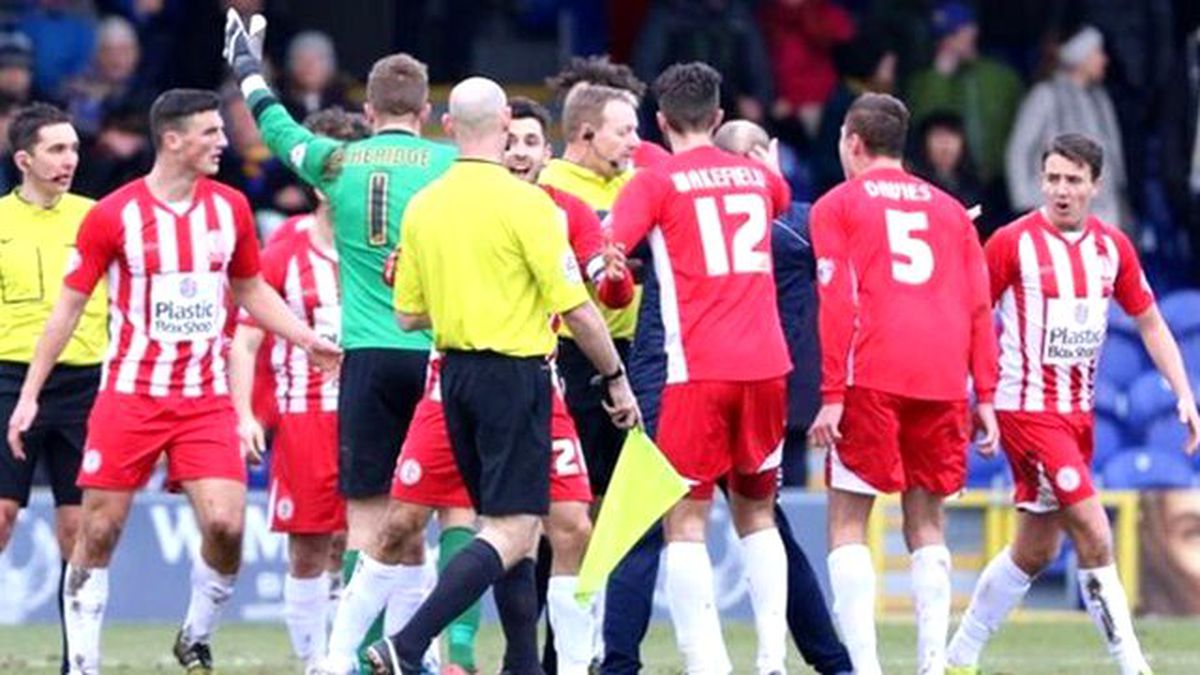 Hakem, Gol Olmadan 1 Saniye Önce Maçı Bitirdi