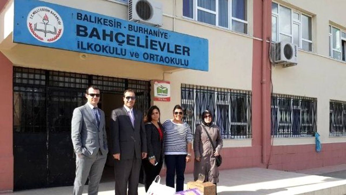 İhtiyaç Sahibi Öğrencilere Üniversiteli Yardımı