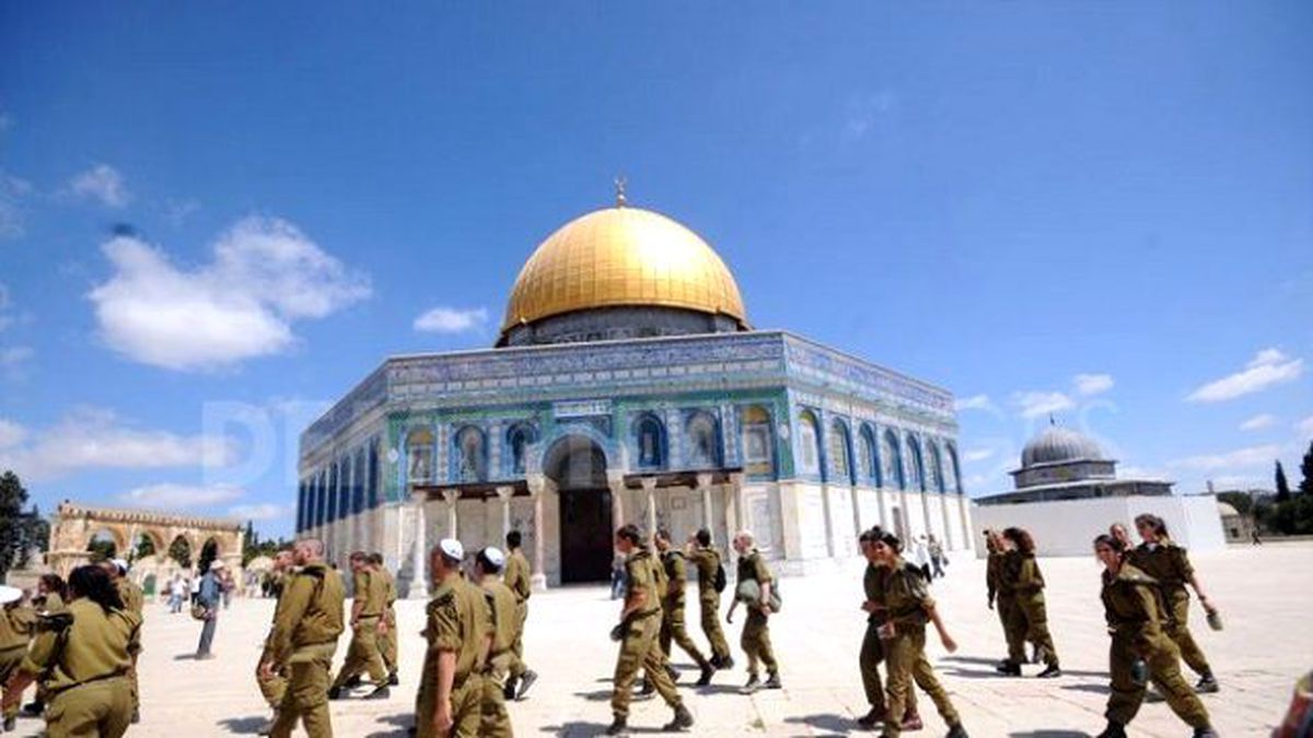 İsrail Ezanı Yasaklamayı Tartışıyor