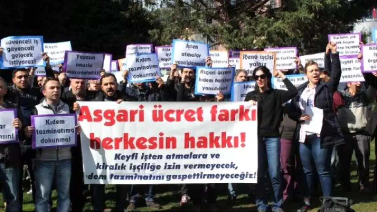 İzmit\'te İşçilerden Asgari Ücret Farkı Eylemi