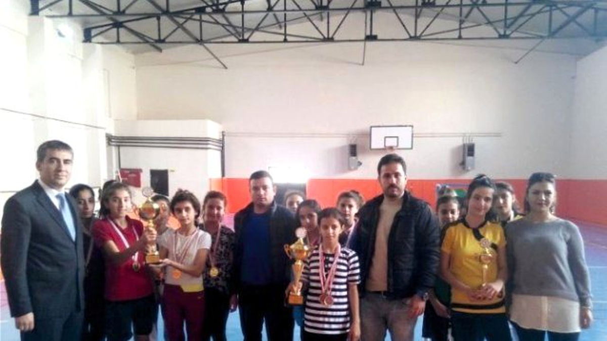 Kahta Girne Ortokulu\'ndan Büyük Başarı