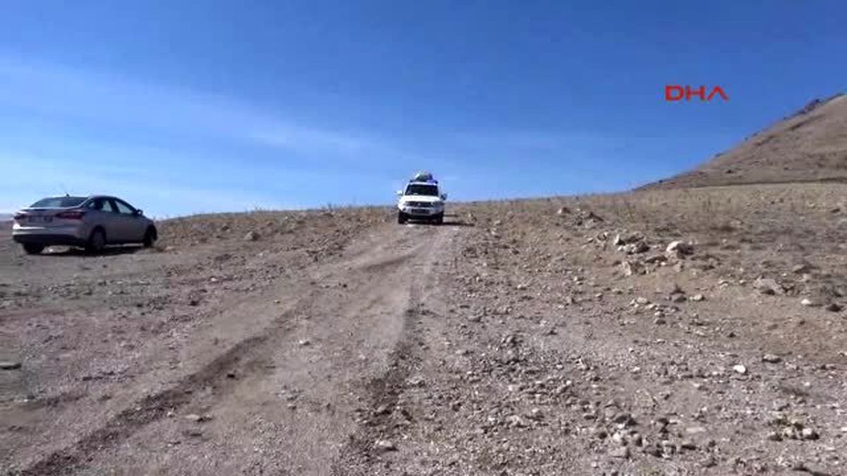 Konya\'da Yamaç Paraşütçü Düştü, Ayağını Kırdı