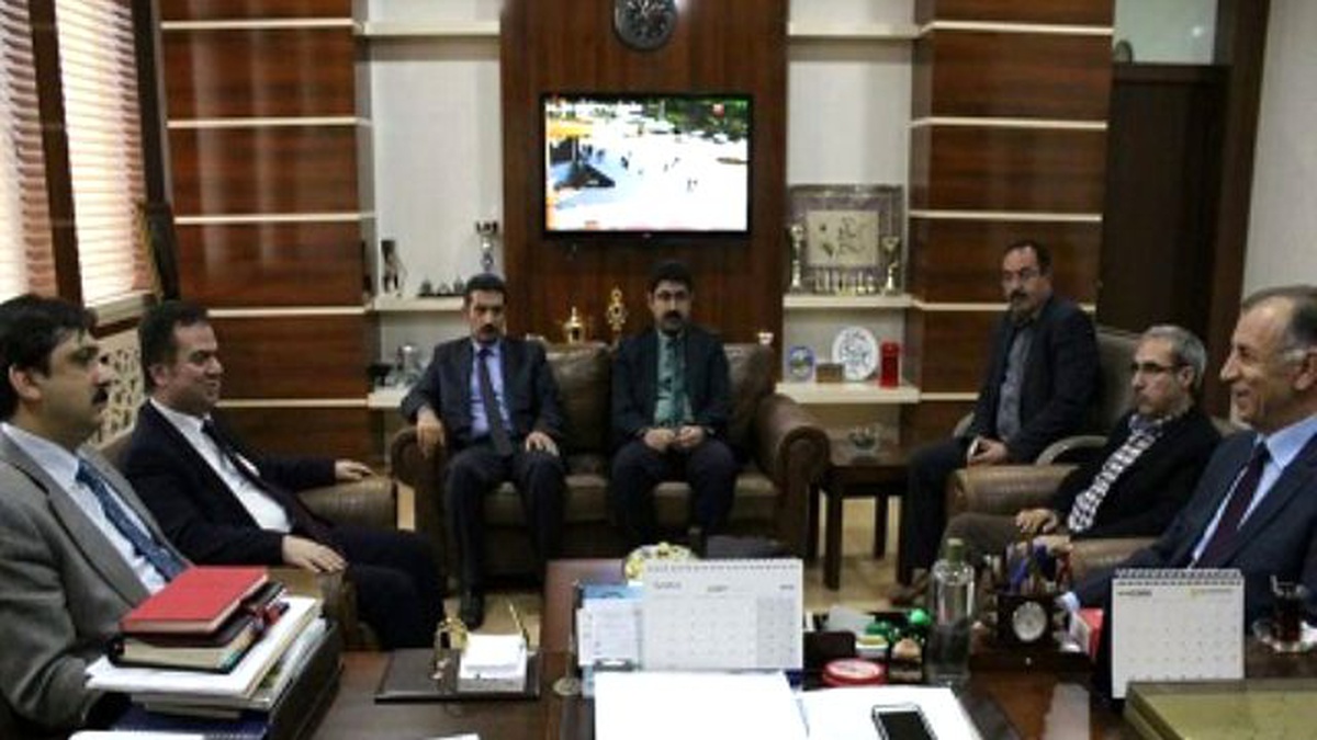 Milli Eğitim Camiasından Eğitim Fakültesi\'ne Ziyaret