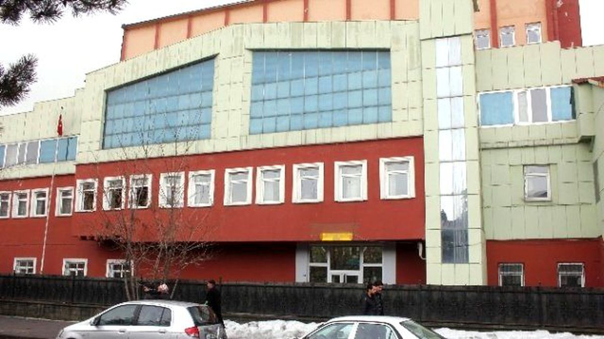Ağrı\'da Liseli Bir Kız İntihar Etti