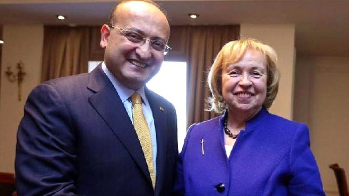 Akdoğan, Almanya Devlet Bakanı Bohmer\'le Suriyeli Sığınmacıları Görüştü