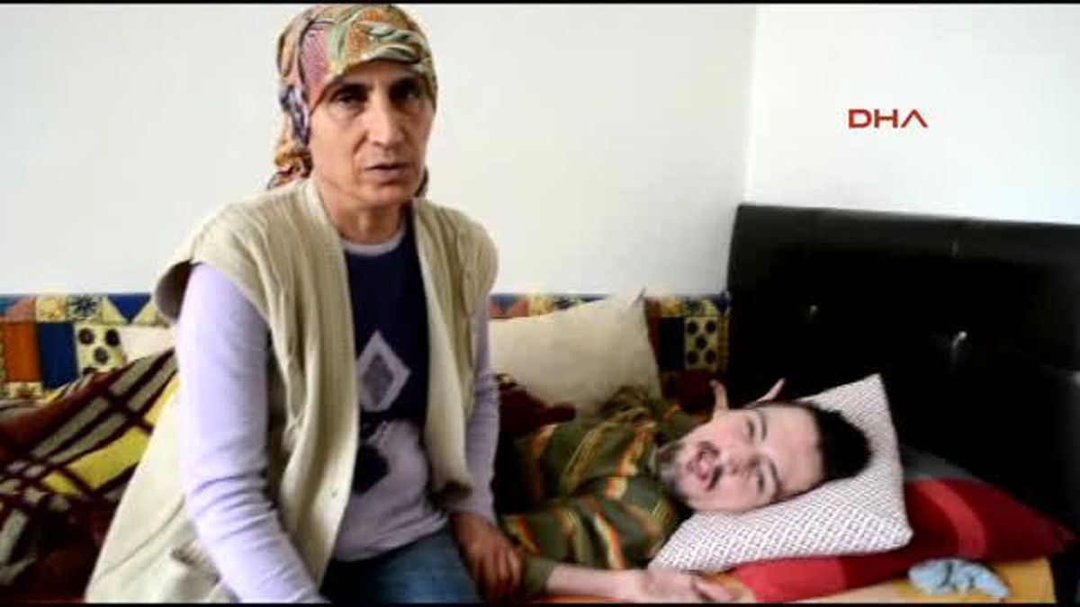 Çanakkale Eli Öpülesi Fedakar Anne
