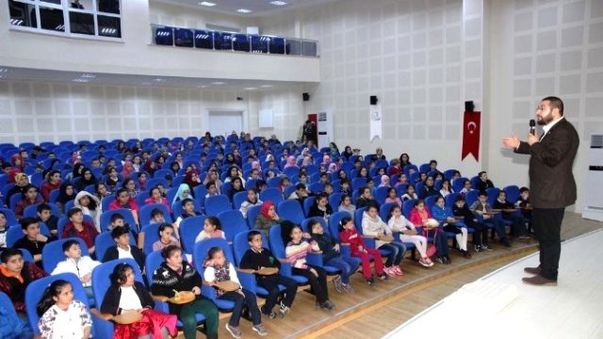 Çanakkale Ruhu" Bilgievi\'nin Miniklerine Anlatıldı