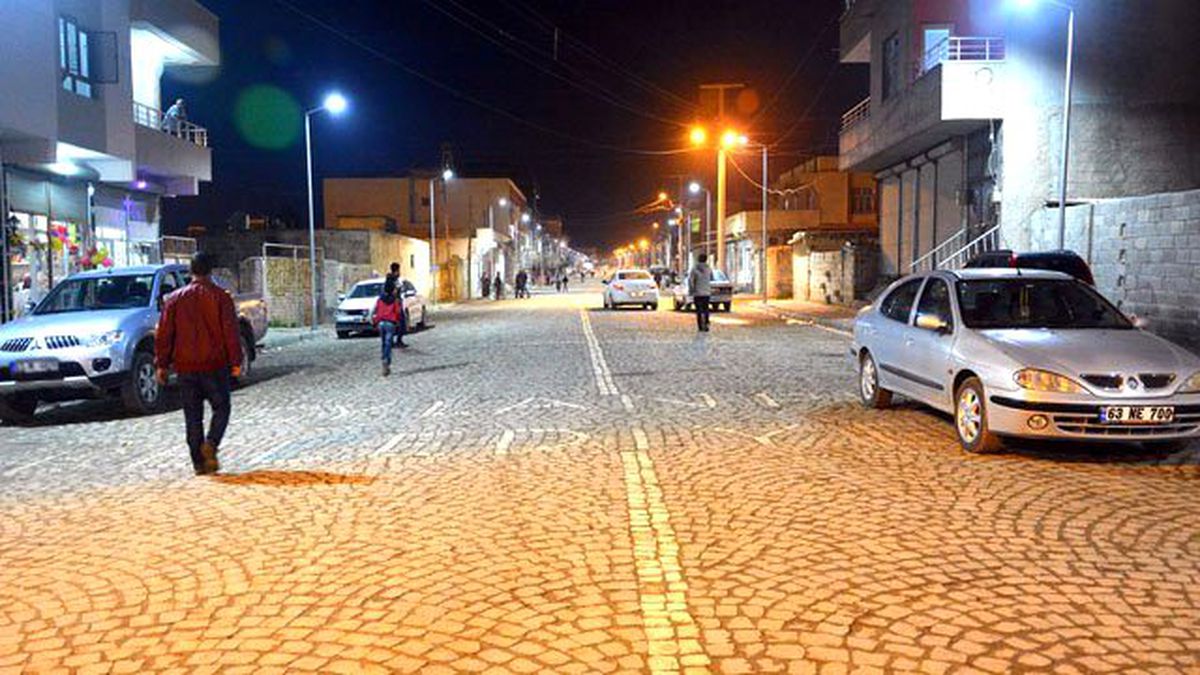 Ceylanpınar\'ın Karanlık Caddeleri Aydınlanıyor