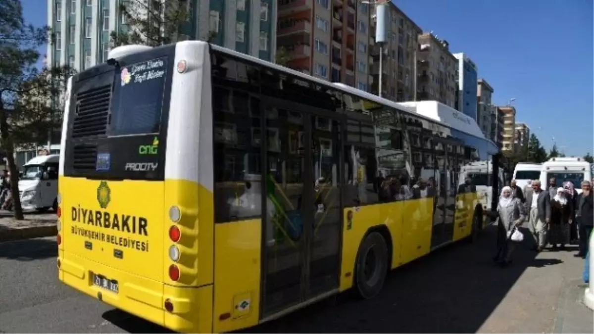 Diyarbakır\'da Yarın Kadınlara Ulaşım Ücretsiz