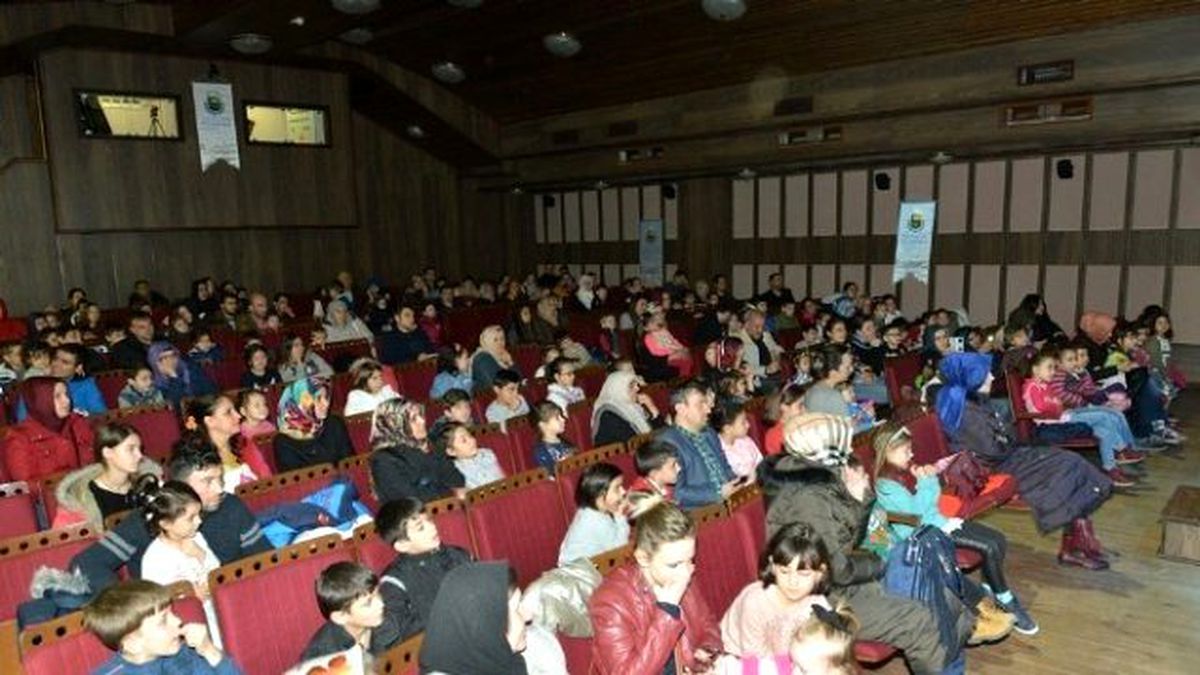 Dünyayı Balonlarla Gezdiler