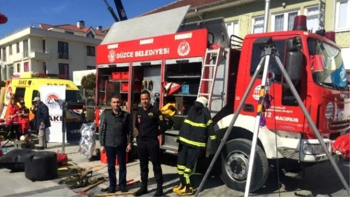 Düzce İtfaiyesi Deprem Tatbikatı Yaptı